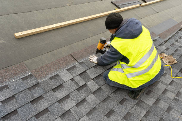 Quick and Trustworthy Emergency Roof Repair Services in Forest Lake, IL